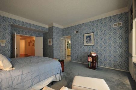 Enlarge photo 61