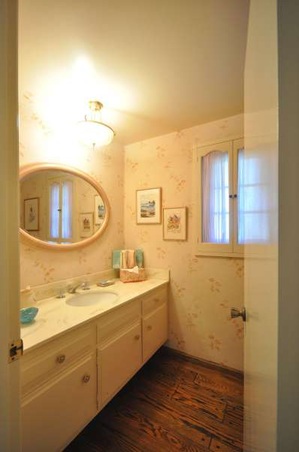 Enlarge photo 70