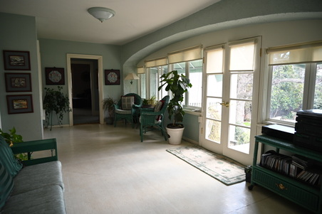 Enlarge photo 19