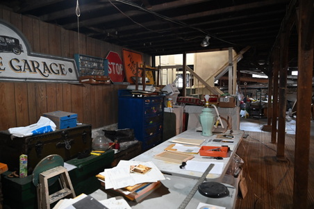 Enlarge photo 65