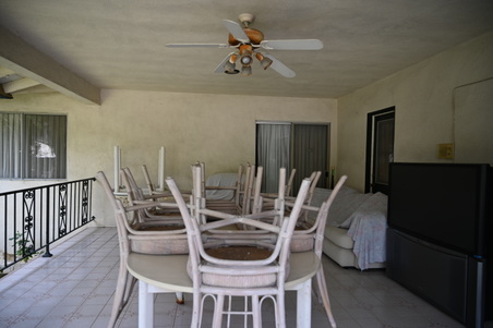 Enlarge photo 58