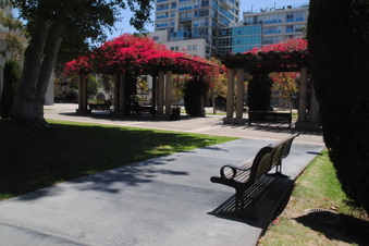 Enlarge photo 32