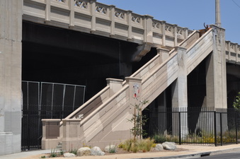 Stairs at 400 s santa fe