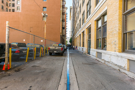Enlarge photo 19