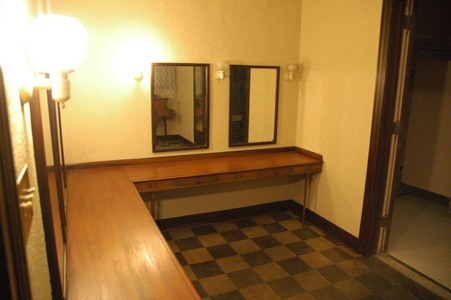 Enlarge photo 23