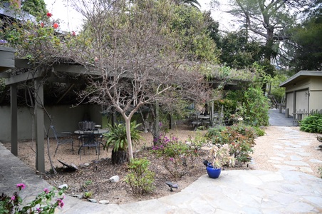 Enlarge photo 132