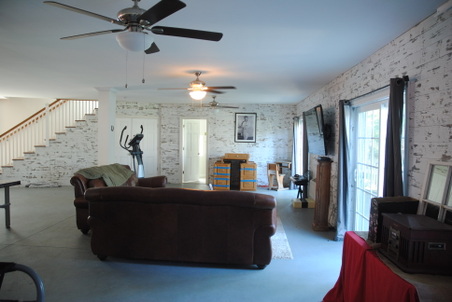 Enlarge photo 107