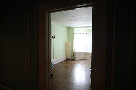 Enlarge photo 47