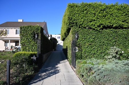 Enlarge photo 110