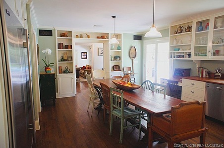 Enlarge photo 51