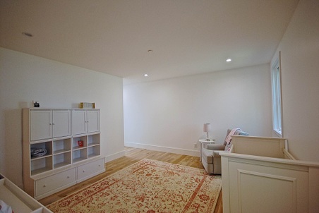 Enlarge photo 36