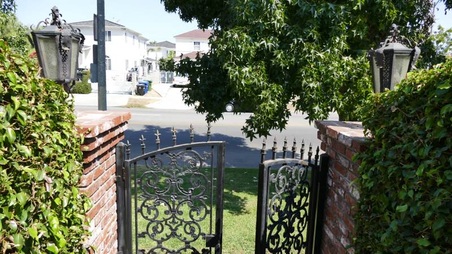 Enlarge photo 16