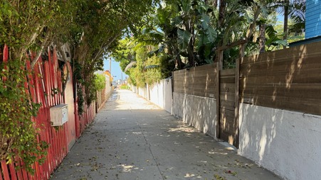 Enlarge photo 13