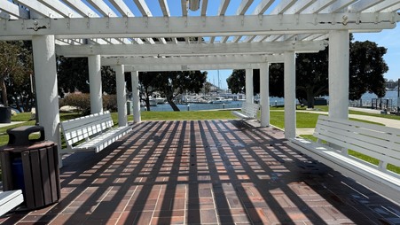 Enlarge photo 47