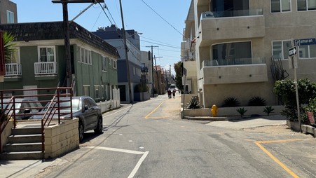 Enlarge photo 21
