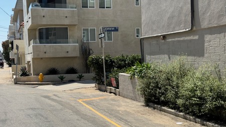 Enlarge photo 22