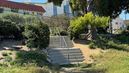 Enlarge photo 17