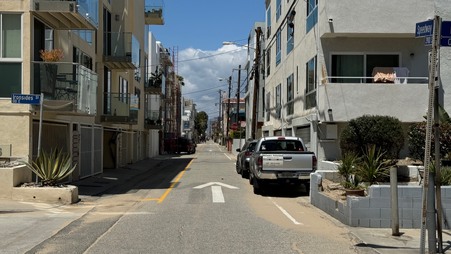 Enlarge photo 19