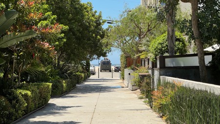 Enlarge photo 36