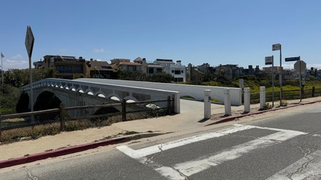 Lighthouse St Bridge