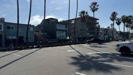 Enlarge photo 44