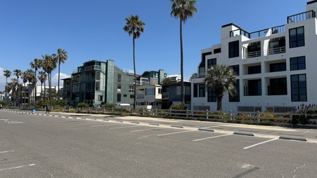 Washington Blvd Beach Lot