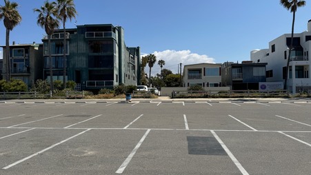 Enlarge photo 33