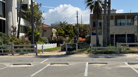 Enlarge photo 53
