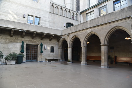 Enlarge photo 46