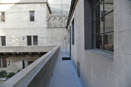 Enlarge photo 52