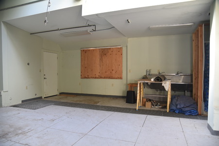 Enlarge photo 51