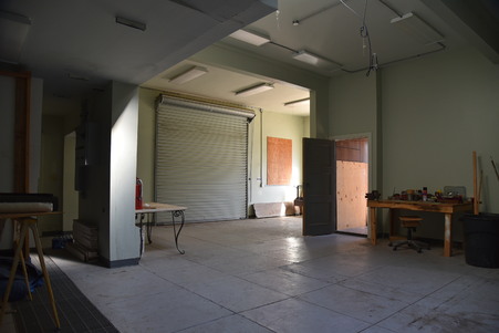 Enlarge photo 52