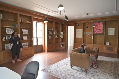 Enlarge photo 123