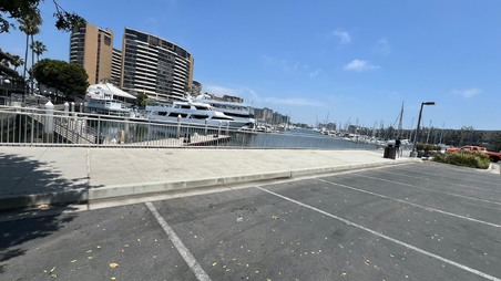 Enlarge photo 43