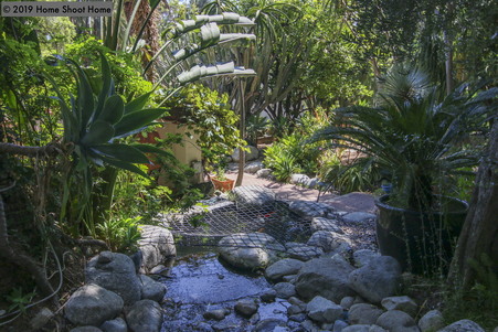Enlarge photo 34