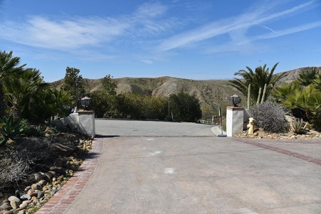Enlarge photo 76