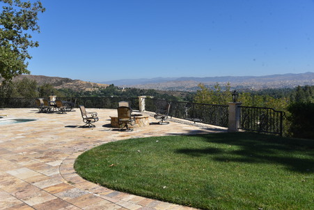 Enlarge photo 19