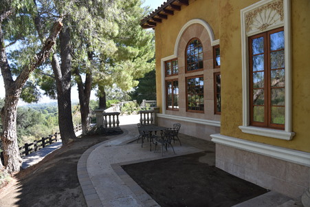 Enlarge photo 23