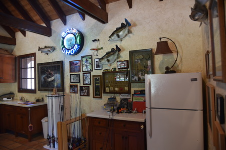 Enlarge photo 120