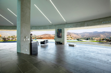 Enlarge photo 96