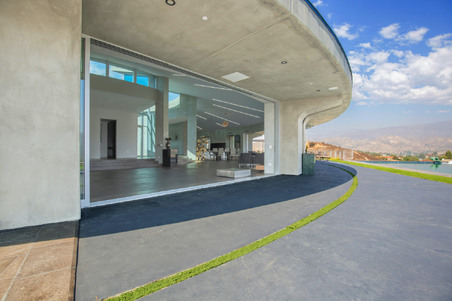 Enlarge photo 90