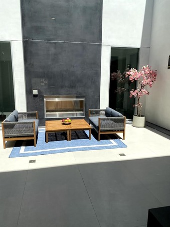 Enlarge photo 36