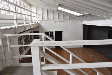 Enlarge photo 32