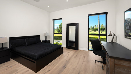 Enlarge photo 43