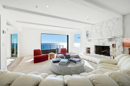 Ani_Home