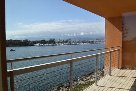 Enlarge photo 82