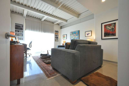 Enlarge photo 31
