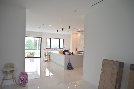Enlarge photo 1