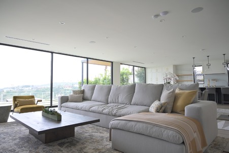 Deervale_Home