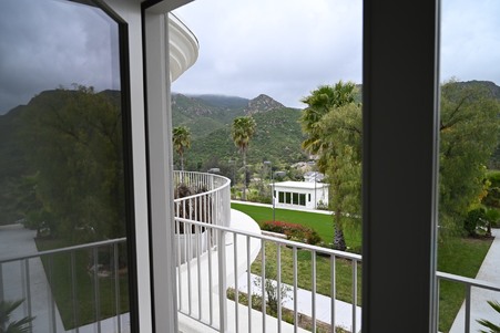 Enlarge photo 53